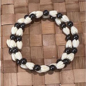 Pīkake carved Jasmine Hematite double wrapped beaded memory wire bracelet